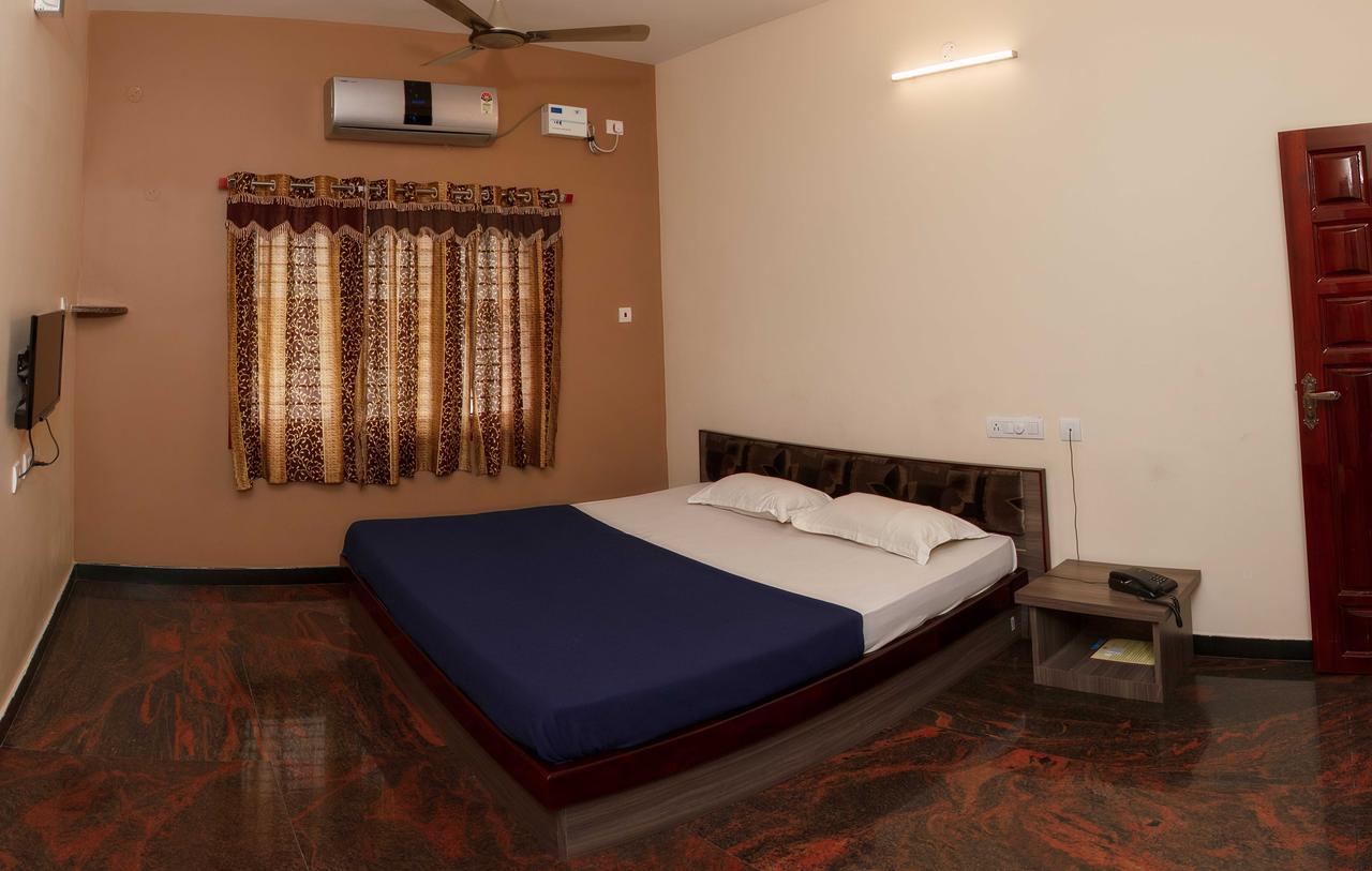 Hotel Sri Hayagriva Tiruchirappalli Eksteriør billede